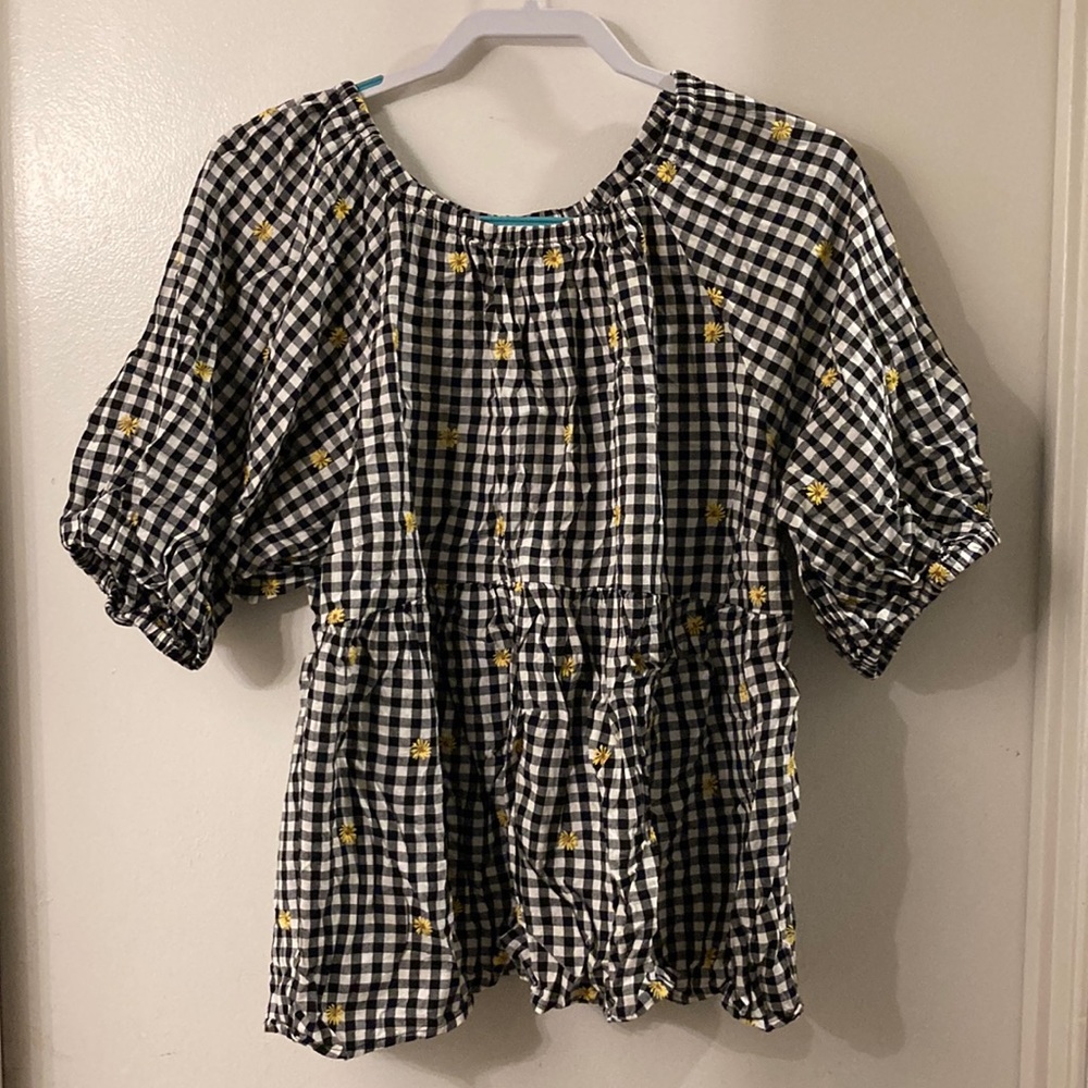 Old Navy xl tall gingham print sunflower top